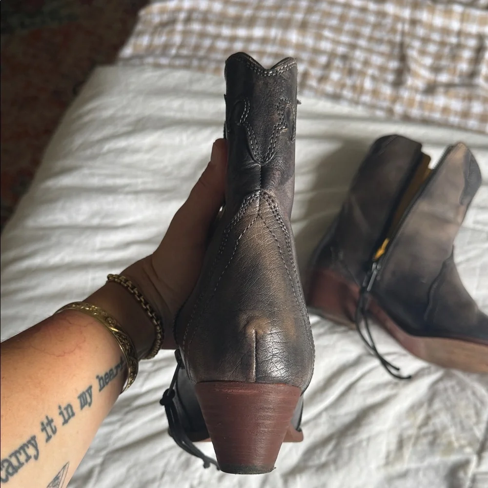 Free People Vintage Black leather cowboy Booties - Picture 8 of 11